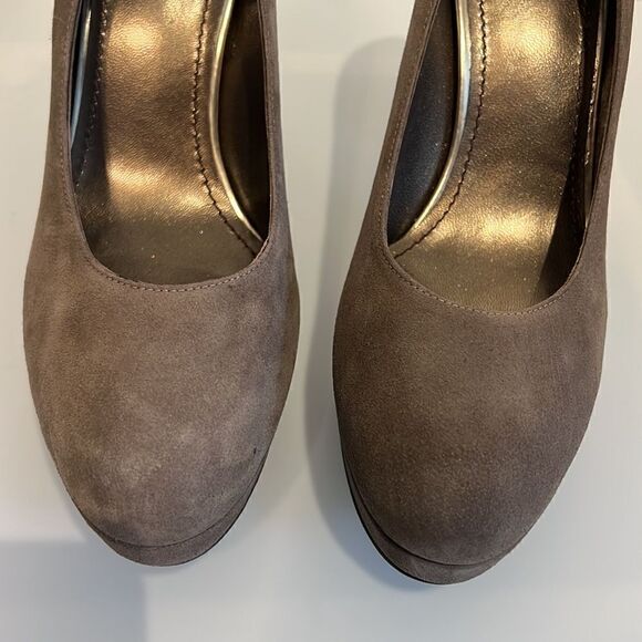 Stuart Weitzman Taupe Suede Platform Block Heel Slip On Shoes Size 9.5 - Picture 6 of 13